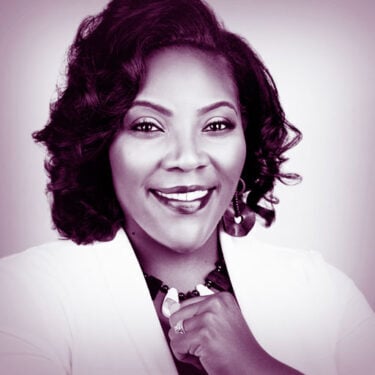 Podcast-Headshot-shannon-w-375x375-1